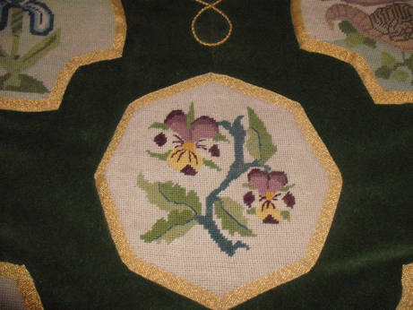 Another popular motif - pansies