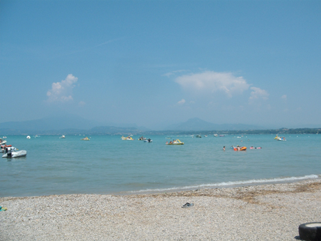 Garda 7 - lake beach