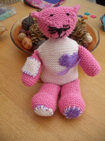 Ellen's knitted cat