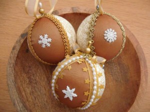 gold snowflake baubles gold snowflake baubles