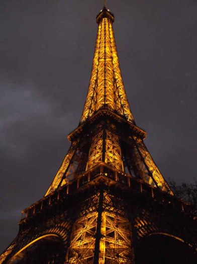 E- Eiffel Tower E- Eiffel Tower