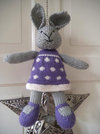 Bunny Knitting 3