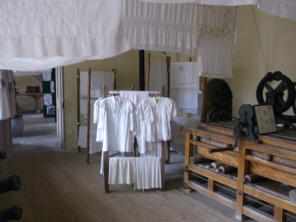 NT Holiday June 2014 - laundry