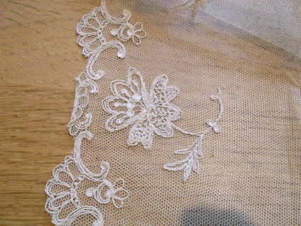 Sewing weekend - lace from Ellie