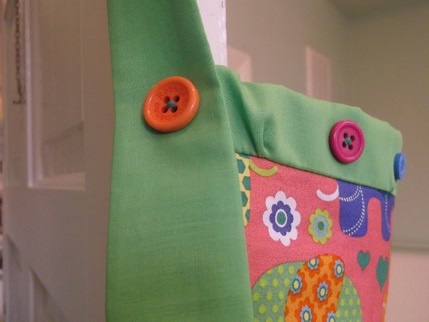 Alice's bag close up