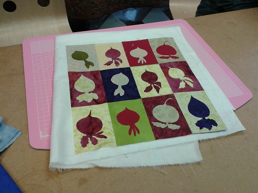Quilt course - beetroot hanging