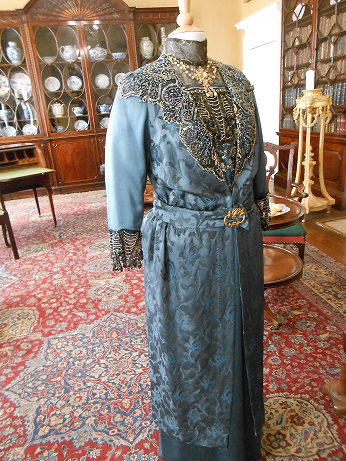 Downton costume - Lady Violet and Lady Sybil