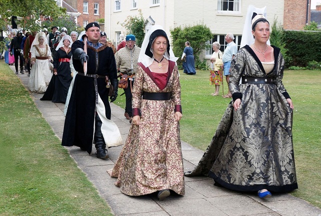 Tewkesbury Trial procession - small