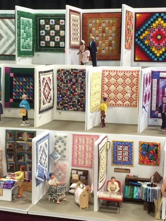 Mini quilt show