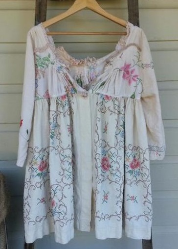 Tablecloth garment 2