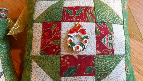 Xmas churn dash ornies 1