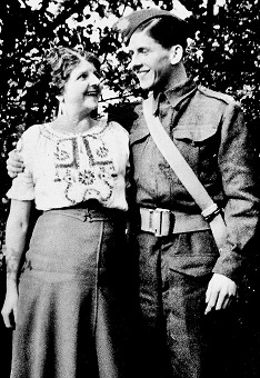 Nella Last and son
