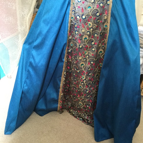 Sarah's dress finished 4