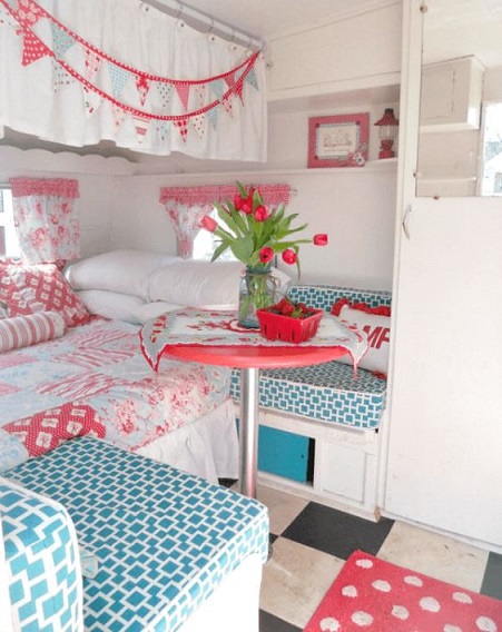 Cozy Little House camper